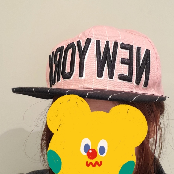 New York cap - Picture 3 of 3